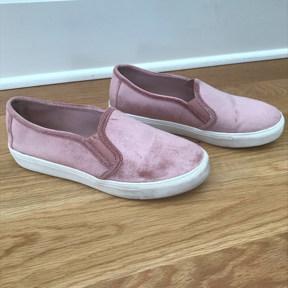 Loft Slip-on Velvet Sneaker Shoe - Picture 5 of 8